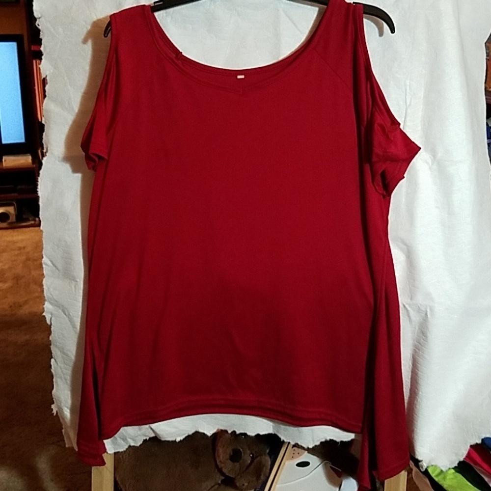 Burgandy Top Open Shoulders Fits Like an XL